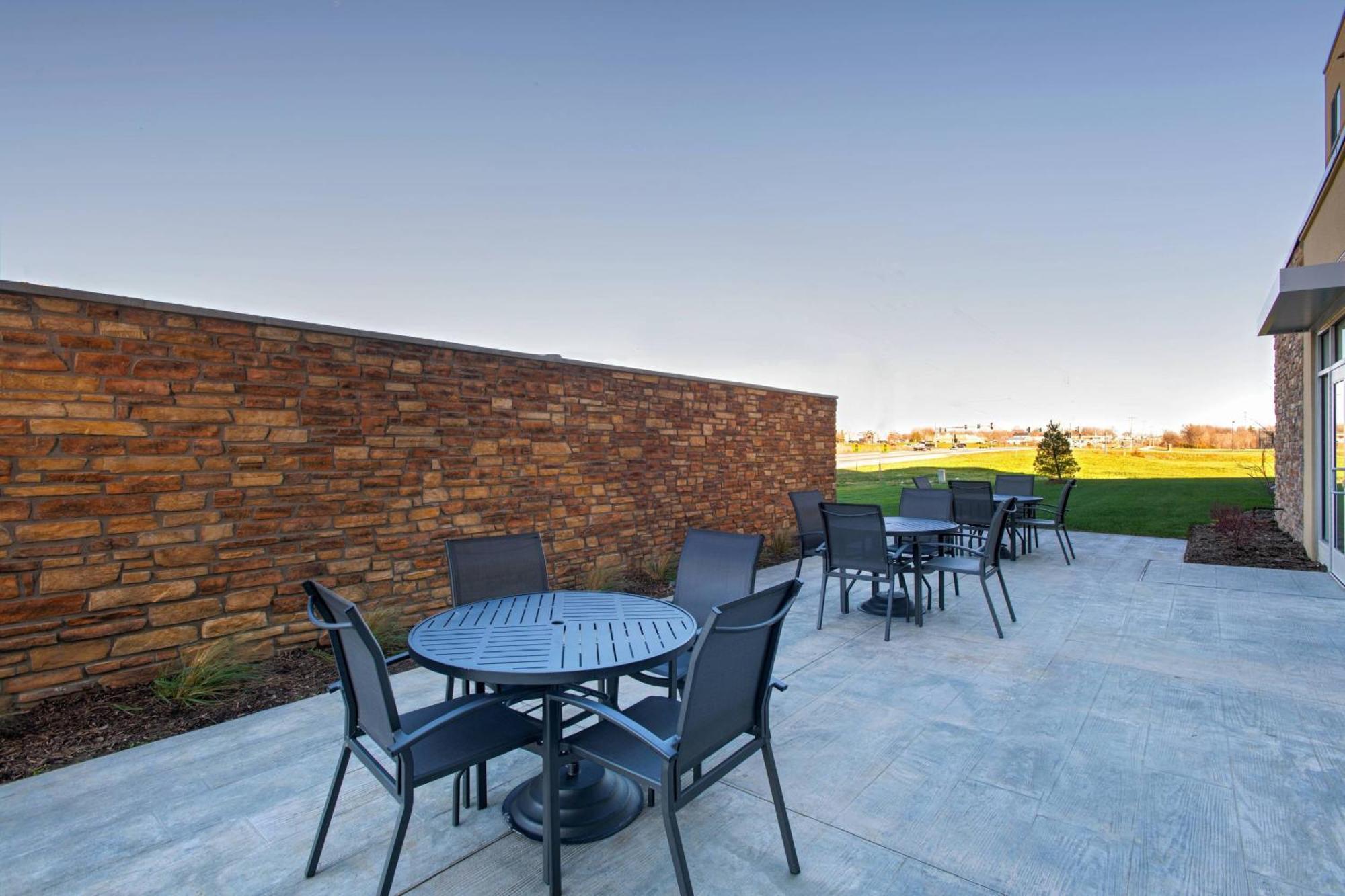 Fairfield Inn & Suites By Marriott Oskaloosa Экстерьер фото