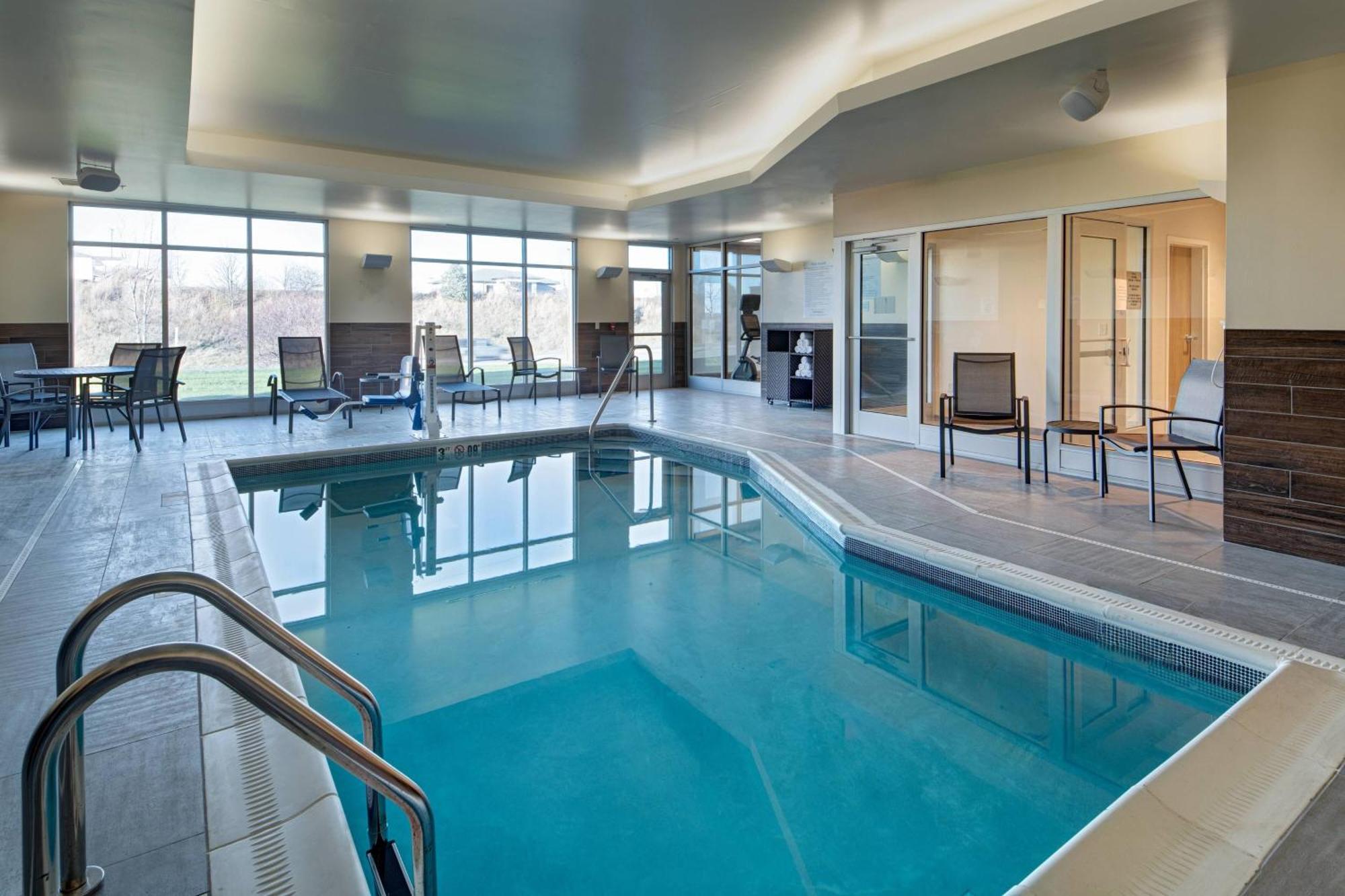 Fairfield Inn & Suites By Marriott Oskaloosa Экстерьер фото